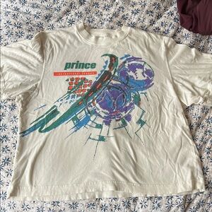 Abercrombie & Fitch Prince Vintage Inspired Tee Cropped fit